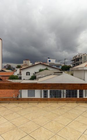 Casa para alugar com 270m², 4 quartos e 4 vagas Casa para alugar com 270m², 4 quartos e 4 vagasTerraço