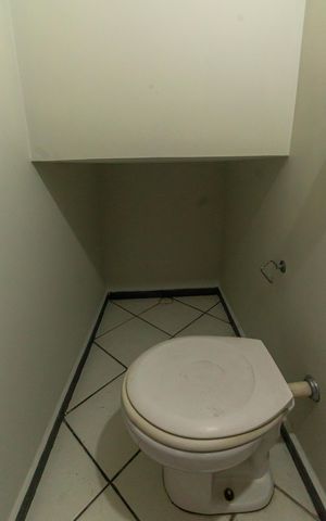 Casa para alugar com 270m², 4 quartos e 4 vagas Casa para alugar com 270m², 4 quartos e 4 vagasLavabo