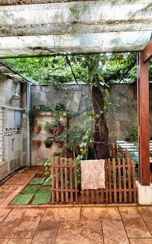 Casa à venda com 107m², 2 quartos e 1 vaga Casa à venda com 107m², 2 quartos e 1 vagaGaragem