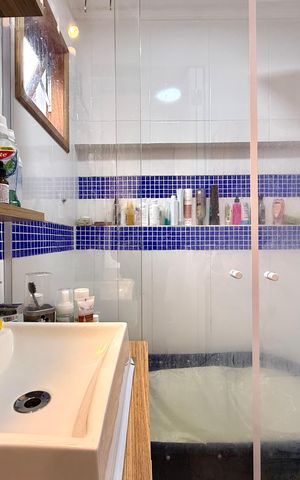 Casa à venda com 107m², 2 quartos e 1 vaga Casa à venda com 107m², 2 quartos e 1 vagaBanheiro Suíte