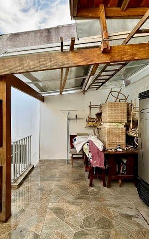 Casa à venda com 107m², 2 quartos e 1 vaga Casa à venda com 107m², 2 quartos e 1 vagaTerraço
