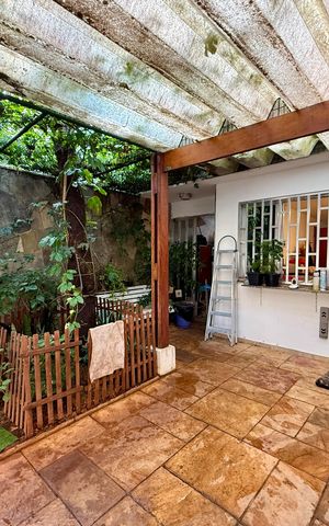 Casa à venda com 107m², 2 quartos e 1 vaga Casa à venda com 107m², 2 quartos e 1 vagaGaragem
