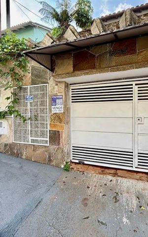 Casa à venda com 107m², 2 quartos e 1 vaga Casa à venda com 107m², 2 quartos e 1 vagaFachada