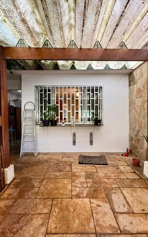 Casa à venda com 107m², 2 quartos e 1 vaga Casa à venda com 107m², 2 quartos e 1 vagaGaragem