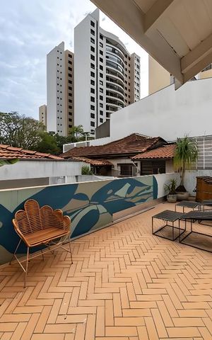 Casa para alugar com 220m², 4 quartos e 2 vagas