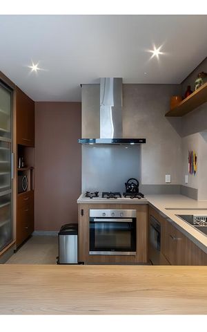 Casa para alugar com 220m², 4 quartos e 2 vagas