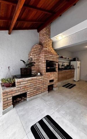 Casa à venda com 182m², 3 quartos e 3 vagas