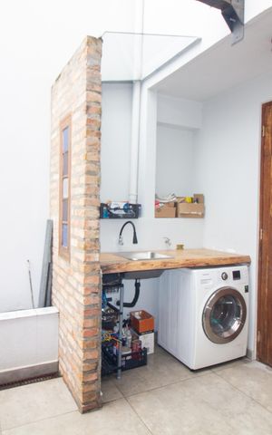 Casa à venda com 130m², 2 quartos e 2 vagas Casa à venda com 130m², 2 quartos e 2 vagasÁrea de Serviço