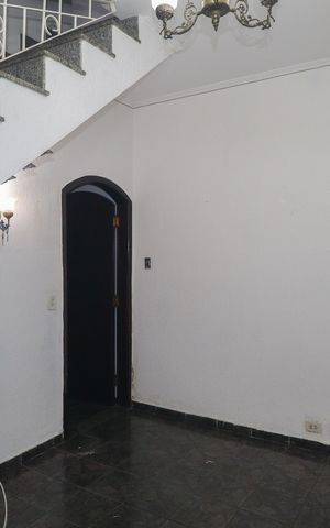 Casa de condomínio para alugar com 100m², 2 quartos e 1 vaga Casa de condomínio para alugar com 100m², 2 quartos e 1 vagaSala de Jantar