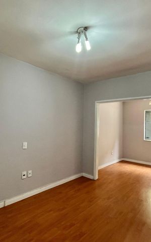 Casa para alugar com 238m², 3 quartos e 3 vagas Casa para alugar com 238m², 3 quartos e 3 vagasQuarto 3