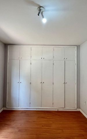 Casa para alugar com 238m², 3 quartos e 3 vagas Casa para alugar com 238m², 3 quartos e 3 vagassuíte