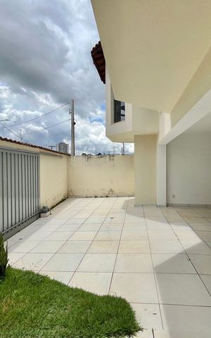 Casa para alugar com 238m², 3 quartos e 3 vagas Casa para alugar com 238m², 3 quartos e 3 vagasGaragem