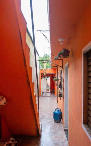 Casa à venda com 90m², 3 quartos e 1 vagaÁrea de Serviço