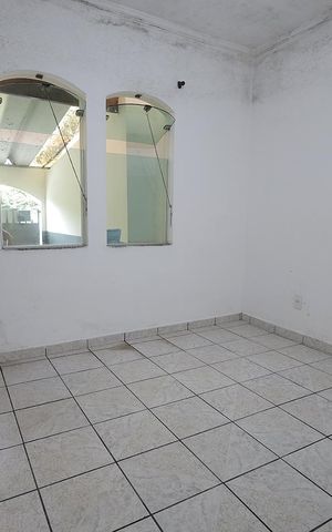 Casa à venda com 67m², 2 quartos e 2 vagas Casa à venda com 67m², 2 quartos e 2 vagasSala