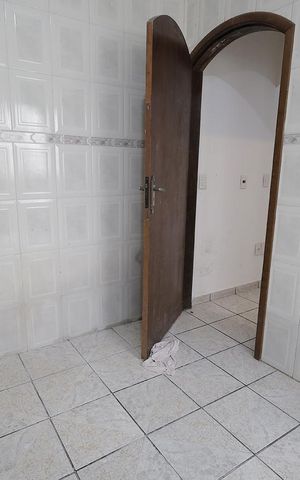 Casa à venda com 67m², 2 quartos e 2 vagas Casa à venda com 67m², 2 quartos e 2 vagasCozinha
