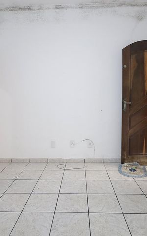 Casa à venda com 67m², 2 quartos e 2 vagas Casa à venda com 67m², 2 quartos e 2 vagasSala