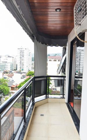 Apartamento à venda com 223m², 4 quartos e 2 vagas Apartamento à venda com 223m², 4 quartos e 2 vagasSala