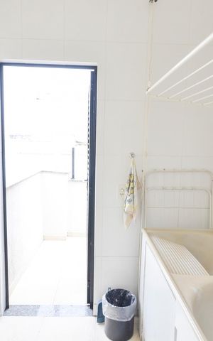 Apartamento à venda com 223m², 4 quartos e 2 vagas Apartamento à venda com 223m², 4 quartos e 2 vagasÁrea de Serviço