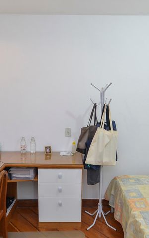 Apartamento à venda com 223m², 4 quartos e 2 vagas Apartamento à venda com 223m², 4 quartos e 2 vagasQuarto 2