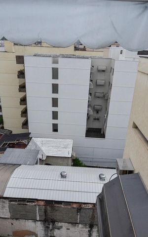 Apartamento à venda com 223m², 4 quartos e 2 vagas Apartamento à venda com 223m², 4 quartos e 2 vagasSuíte 2