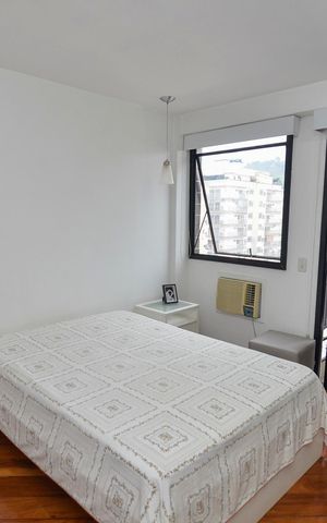 Apartamento à venda com 223m², 4 quartos e 2 vagas Apartamento à venda com 223m², 4 quartos e 2 vagasSuíte 1