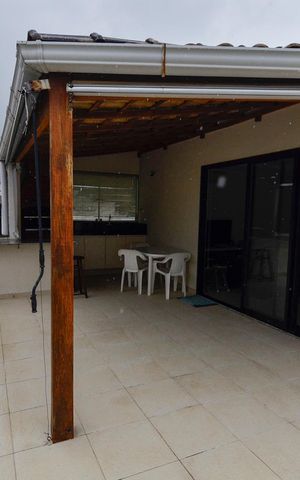 Apartamento à venda com 223m², 4 quartos e 2 vagas Apartamento à venda com 223m², 4 quartos e 2 vagasTerraço