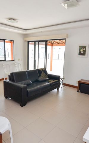 Apartamento à venda com 223m², 4 quartos e 2 vagas Apartamento à venda com 223m², 4 quartos e 2 vagasTerraço