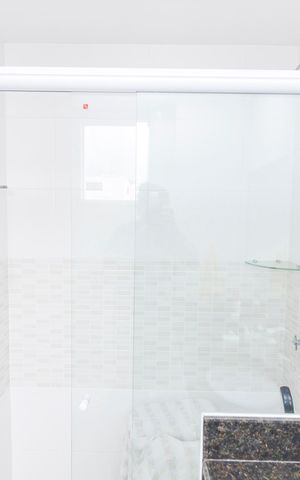 Apartamento à venda com 223m², 4 quartos e 2 vagas Apartamento à venda com 223m², 4 quartos e 2 vagasBanheiro da Suíte 1