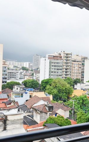 Apartamento à venda com 223m², 4 quartos e 2 vagas Apartamento à venda com 223m², 4 quartos e 2 vagasQuarto 1