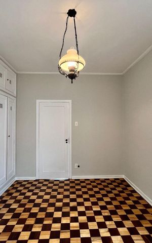 Casa à venda com 250m², 3 quartos e 3 vagas Casa à venda com 250m², 3 quartos e 3 vagasQuarto 1