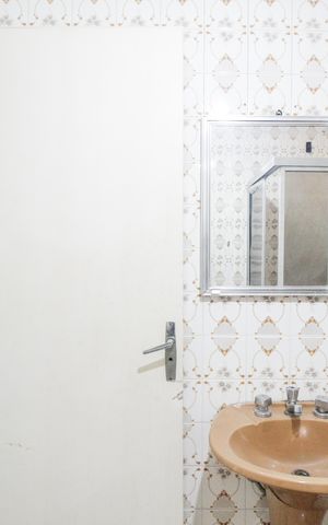 Casa para alugar com 84m², 5 quartos e 2 vagas Casa para alugar com 84m², 5 quartos e 2 vagasBanheiro Social