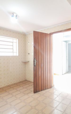 Casa para alugar com 84m², 5 quartos e 2 vagas Casa para alugar com 84m², 5 quartos e 2 vagasCozinha