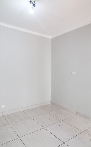 Casa para alugar com 84m², 5 quartos e 2 vagas Casa para alugar com 84m², 5 quartos e 2 vagasEdícula - Quarto 5