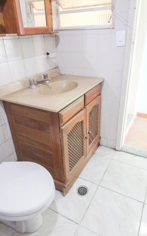 Casa para alugar com 84m², 5 quartos e 2 vagas Casa para alugar com 84m², 5 quartos e 2 vagasBanheiro Suite