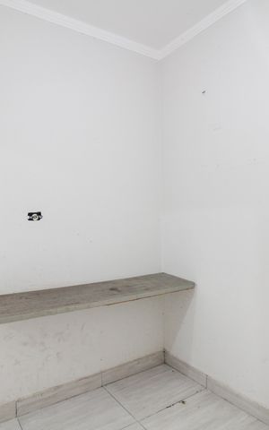 Casa para alugar com 84m², 5 quartos e 2 vagas Casa para alugar com 84m², 5 quartos e 2 vagasEdícula - Quarto 4