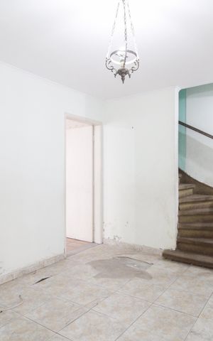 Casa para alugar com 84m², 5 quartos e 2 vagas Casa para alugar com 84m², 5 quartos e 2 vagasSala