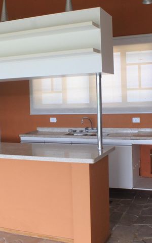 Casa de condomínio para alugar com 750m², 3 quartos e 5 vagas Casa de condomínio para alugar com 750m², 3 quartos e 5 vagasCozinha