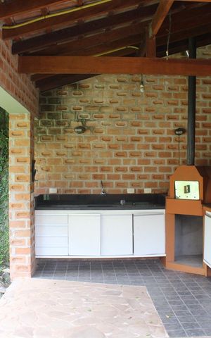 Casa de condomínio para alugar com 750m², 3 quartos e 5 vagas Casa de condomínio para alugar com 750m², 3 quartos e 5 vagasChurrasqueira