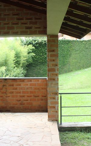 Casa de condomínio para alugar com 750m², 3 quartos e 5 vagas Casa de condomínio para alugar com 750m², 3 quartos e 5 vagasChurrasqueira