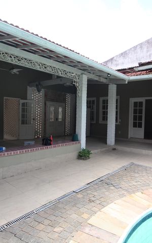 Casa de condomínio para alugar com 360m², 4 quartos e 3 vagasVaranda