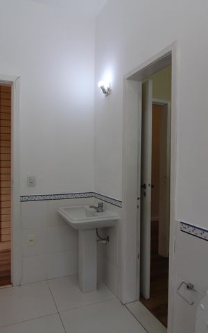 Casa de condomínio para alugar com 360m², 4 quartos e 3 vagasQuarto 1 e 2 - Suíte