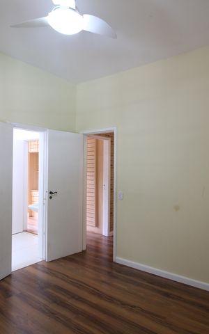 Casa de condomínio para alugar com 360m², 4 quartos e 3 vagasQuarto 1