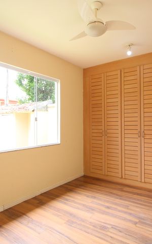 Casa de condomínio para alugar com 360m², 4 quartos e 3 vagasQuarto 2
