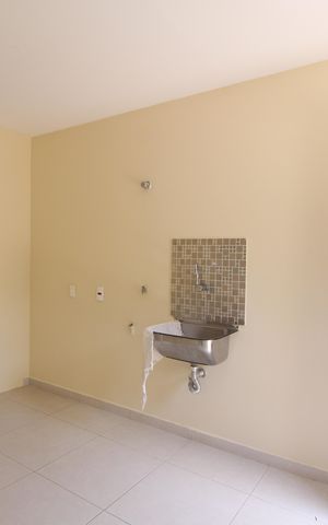 Casa de condomínio para alugar com 360m², 4 quartos e 3 vagasÁrea de Serviço