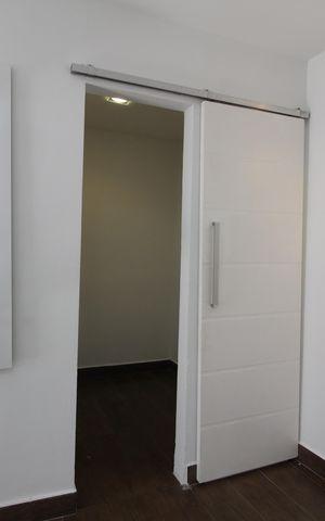Casa de condomínio para alugar com 360m², 4 quartos e 3 vagasQuarto 4 - Closet