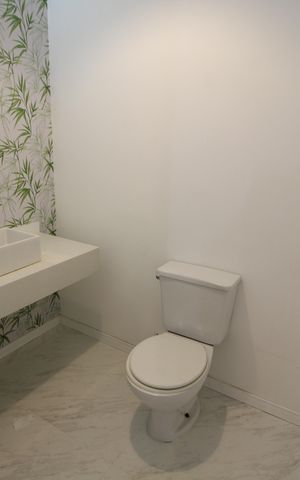 Casa de condomínio para alugar com 360m², 4 quartos e 3 vagasLavabo