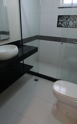 Casa de condomínio para alugar com 360m², 4 quartos e 3 vagasQuarto 4 - Suíte