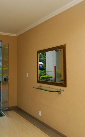 Apartamento para alugar com 48m², 2 quartos e 1 vagaÁrea comum - Saguão do prédio