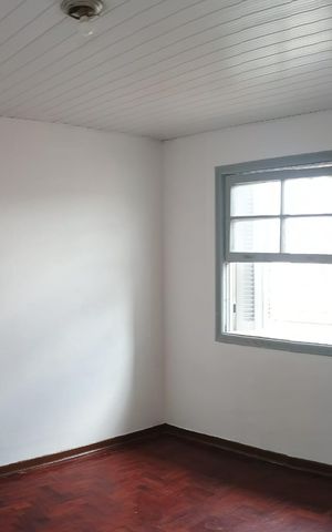 Casa para alugar com 58m², 2 quartos e 1 vaga Casa para alugar com 58m², 2 quartos e 1 vagaQuarto 1