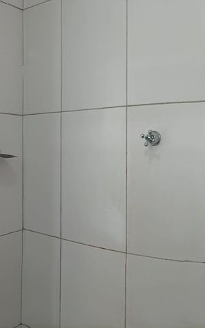 Casa para alugar com 58m², 2 quartos e 1 vaga Casa para alugar com 58m², 2 quartos e 1 vagaBanheiro